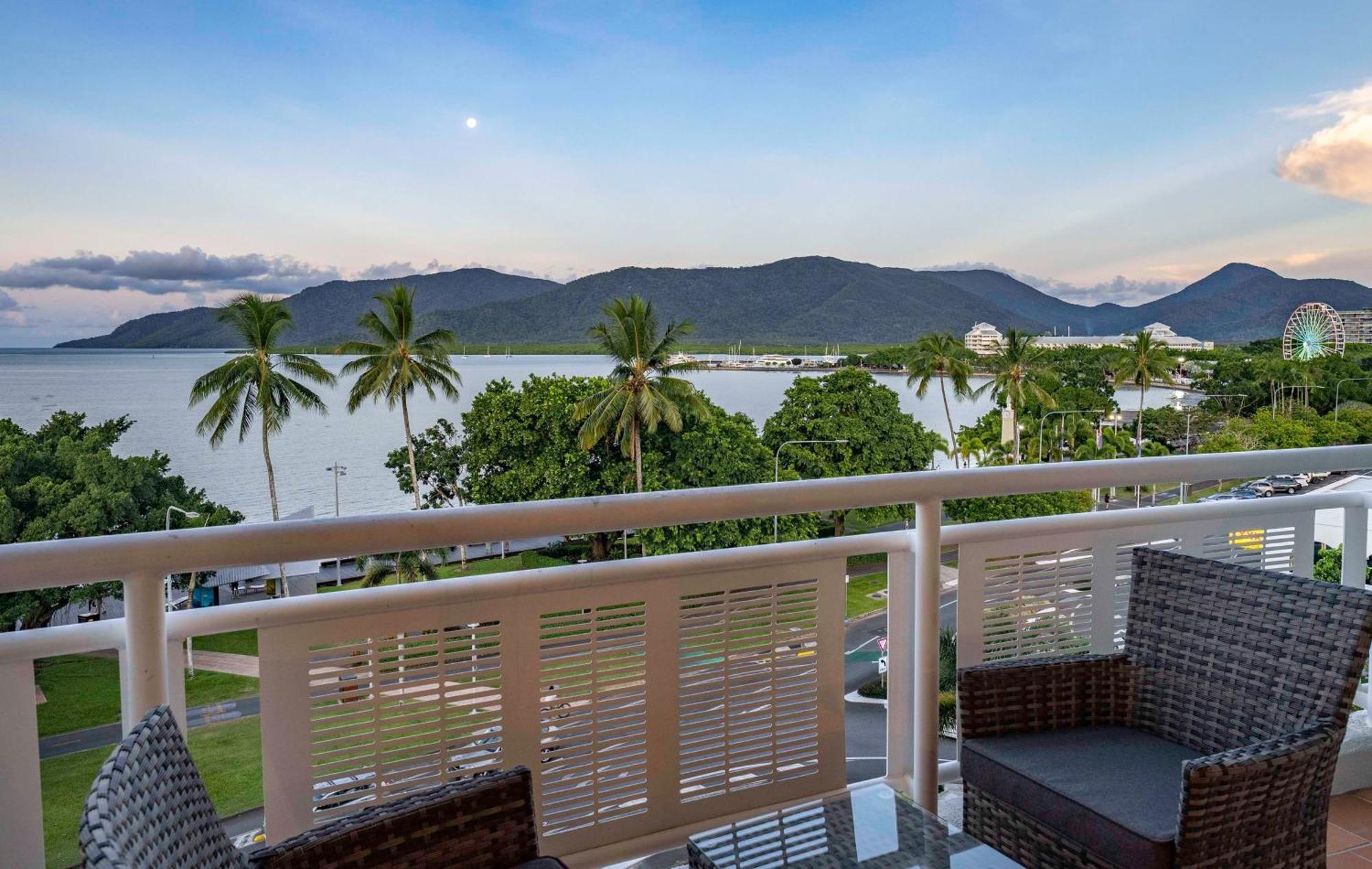 Deluxe Double Double Room with Sea View