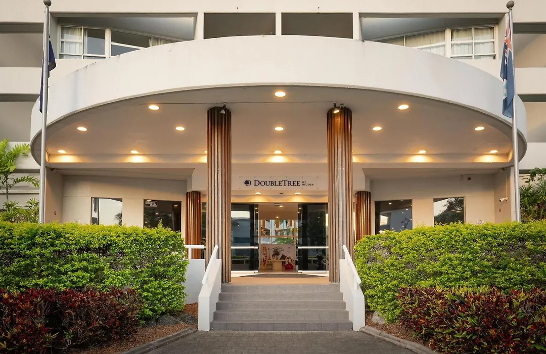Doubletree By Hilton Cairns-1