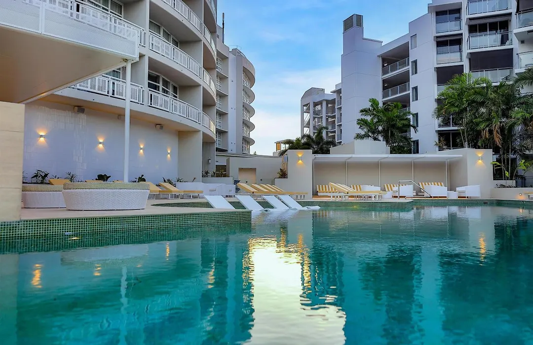 Doubletree By Hilton Cairns-1